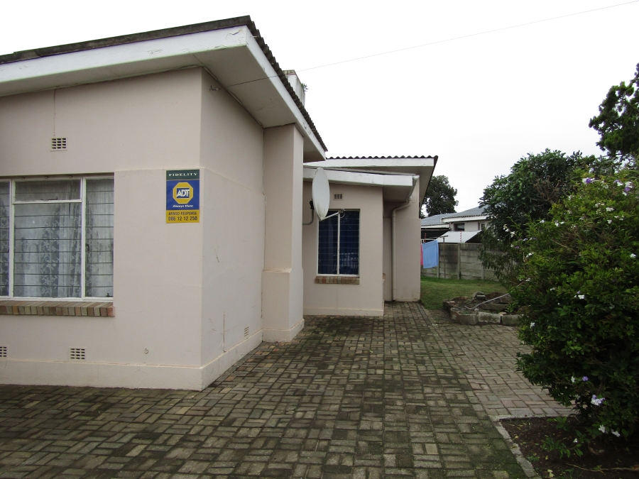 4 Bedroom Property for Sale in Humansdorp Eastern Cape